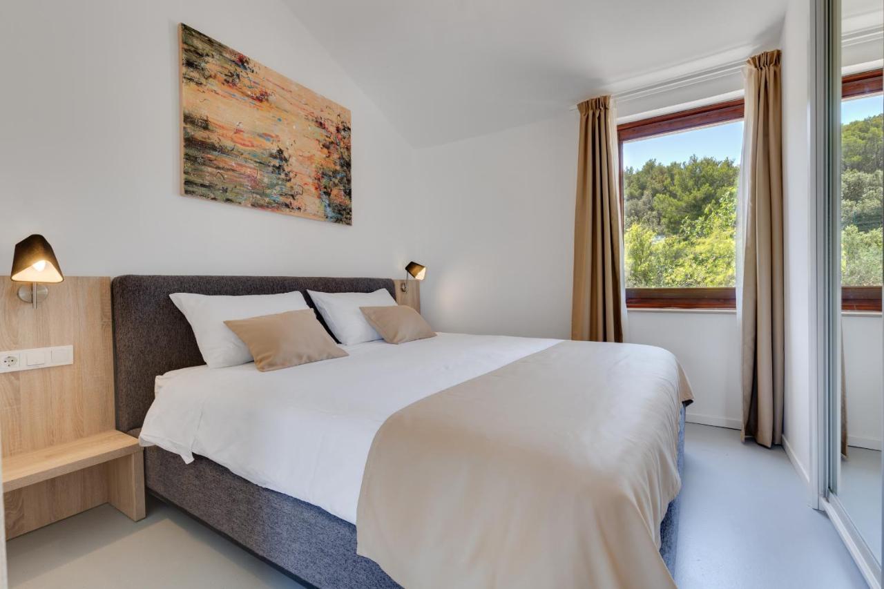 Apartments Jezera Lovisca Zewnętrze zdjęcie